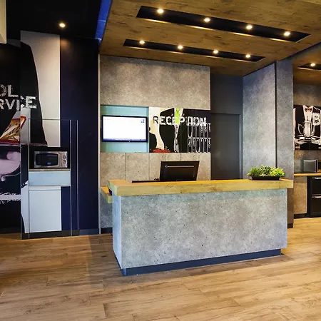 ホテル Ibis Budget Centre Gare 2*